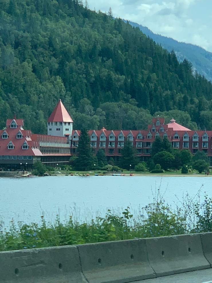 Par monts et par&nbsp;vaux